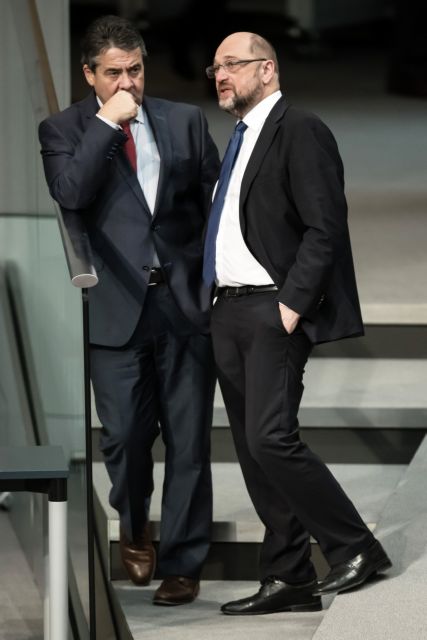 Αντεπίθεση με «υβριδικό» συνασπισμό μερικής ευθύνης