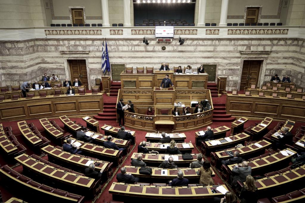 Σκληρή κόντρα ΣΥΡΙΖΑ και ΝΔ για την Μαρέβα Μητσοτάκη