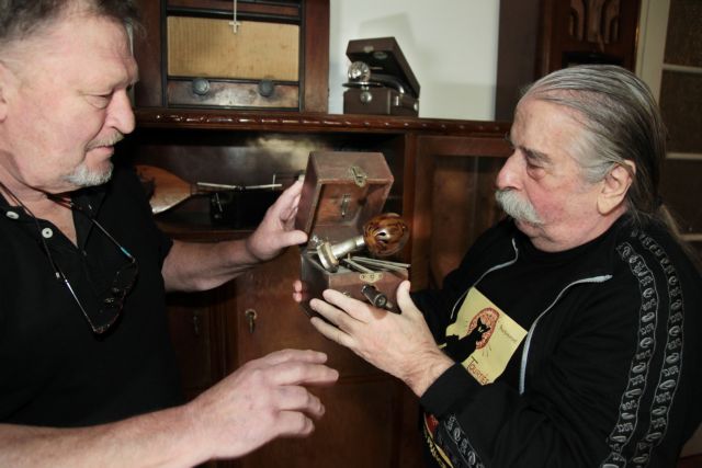 Γιατί ένας Ολλανδός ακούει ρεμπέτικα του 1900;