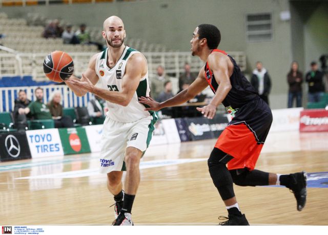 Πασαρέλα με Αρμάνι!