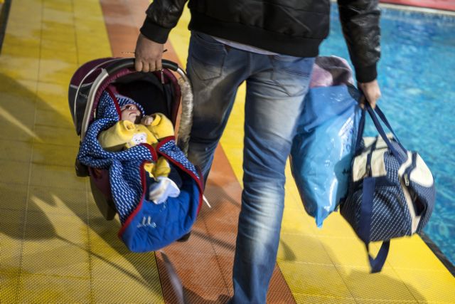 Kοινωνικό μέρισμα: Νέα κριτήρια για τις μονογονεϊκές οικογένειες