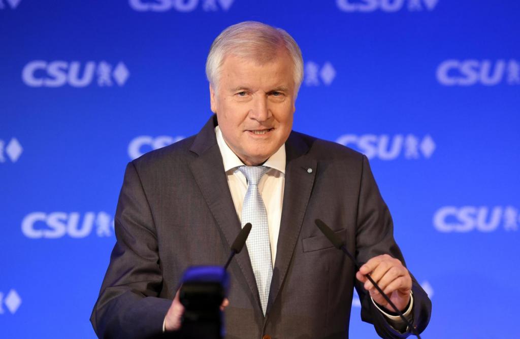Γερμανία: Επανεκλογή Ζεεχόφερ στην ηγεσία του CSU