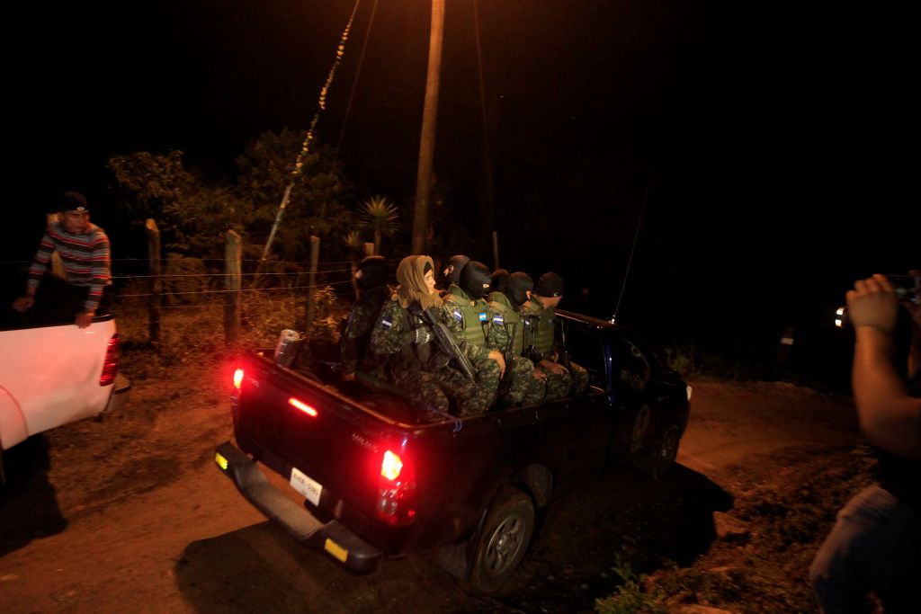 Εξι νεκροί σε συντριβή ελικοπτέρου στην Ονδούρα