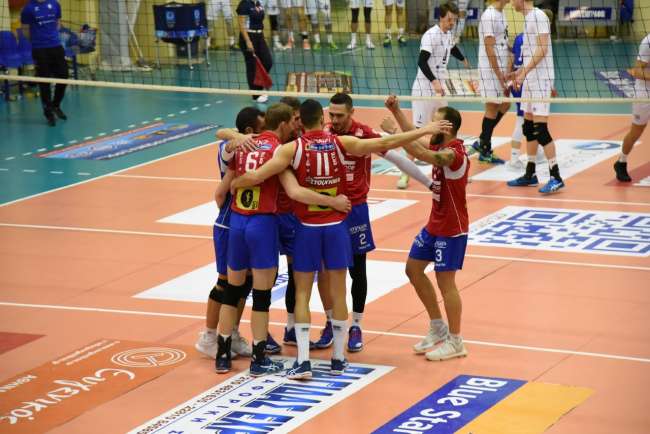 Βόλεϊ: Πρόκριση στους 16 του Τσάλεντζ Καπ και για τον Φοίνικα