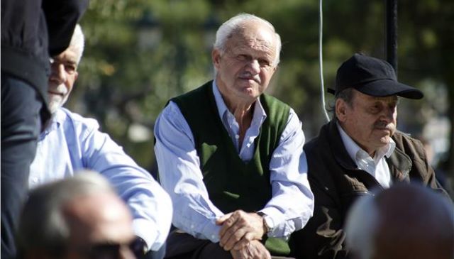 Εμβόλιμη πληρωμή 15.000 νέων συντάξεων στις 28 Δεκεμβρίου