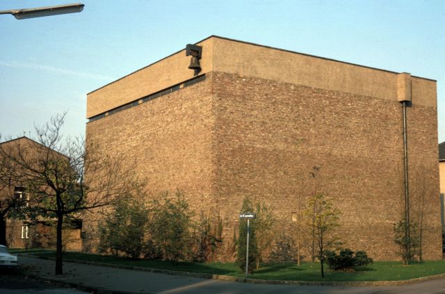 Οταν οι εκκλησίες γίνονται πανεπιστημιακές αίθουσες διδασκαλίας