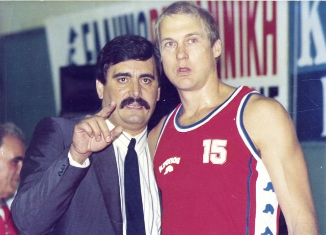 Ηταν τρελός ο… καραφλός!