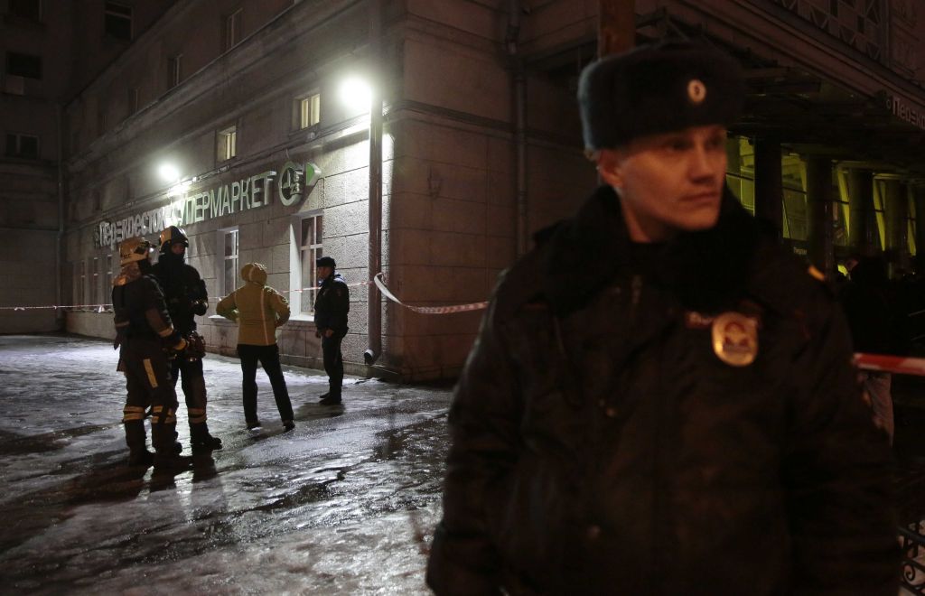 «Απόπειρα ανθρωποκτονίας» η έκρηξη στην Αγία Πετρούπολη