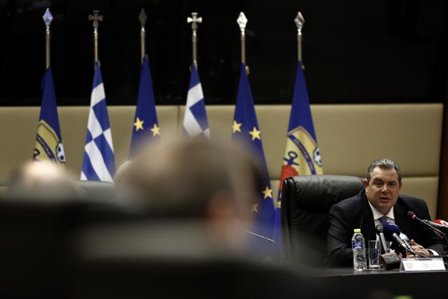 Ψάχνει άλλοθι για το Σκοπιανό στο Συμβούλιο των Αρχηγών