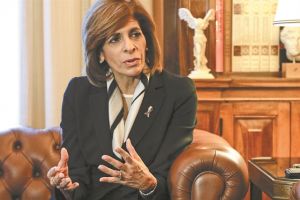 Η απόσταση σώζει ζωές
