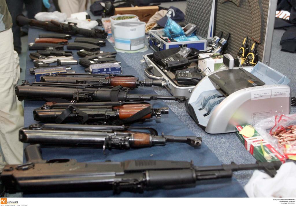 Οπλοστάσιο «μαμούθ» σε σπίτι ηλικιωμένου στα Ιωάννινα