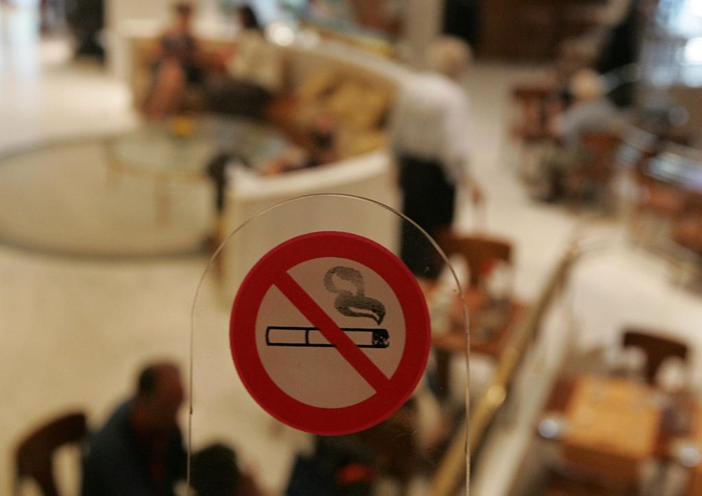 A positive record: Greeks stopping smoking at the fastest rate in Europe
