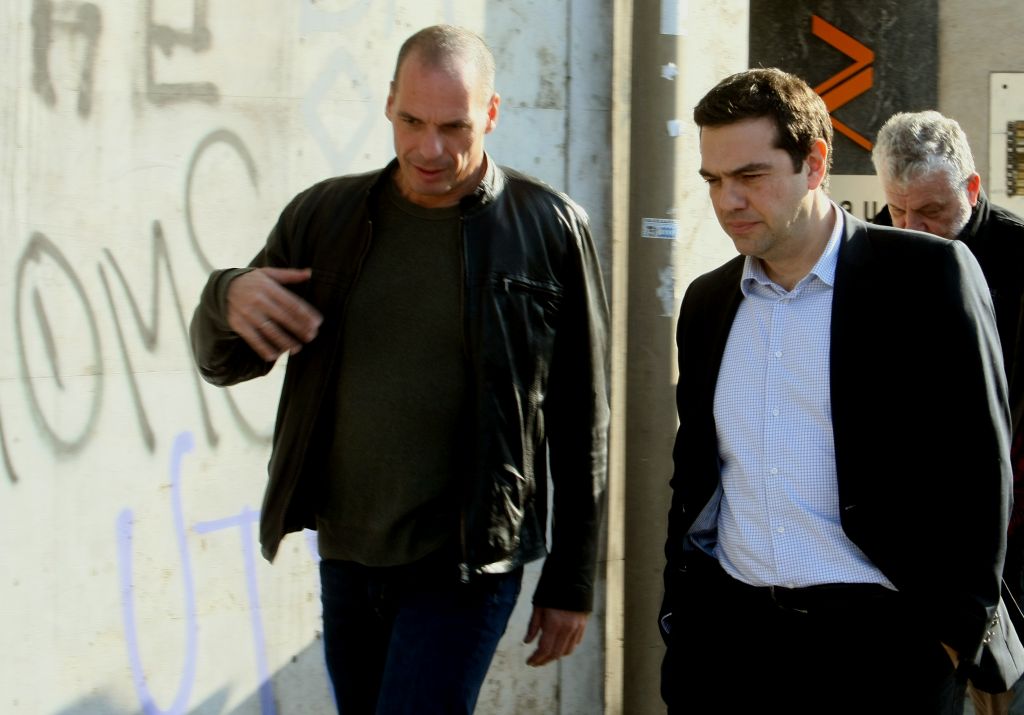 Βαρουφάκης σε Τσίπρα: «Είσαι ηλίθιος που δέχθηκες πλεονάσματα 3,5%;»