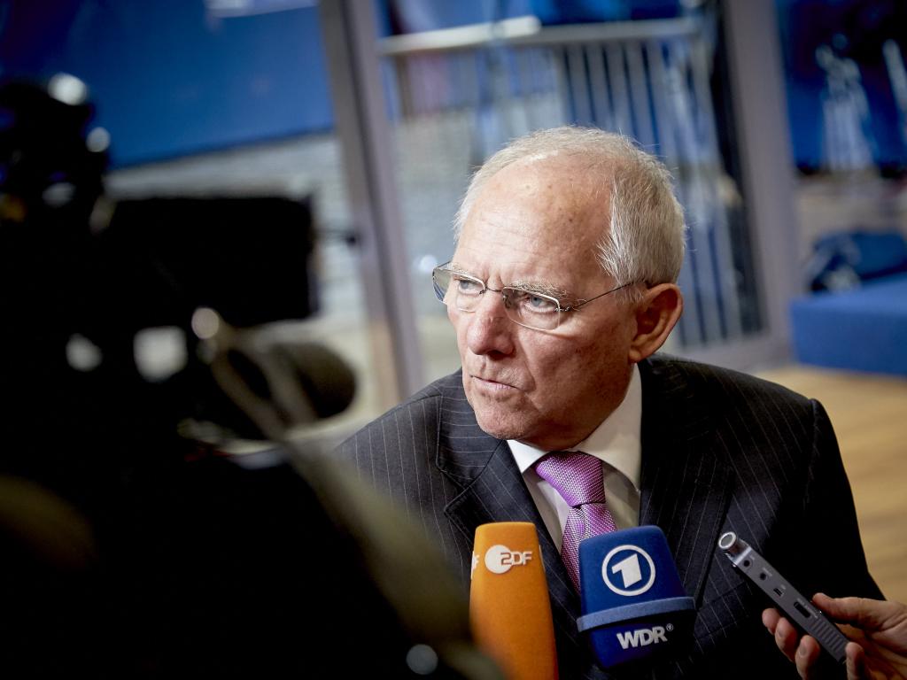 Σόιμπλε: Δε θα καταστραφούμε ακόμα και χωρίς μεγάλο συνασπισμό