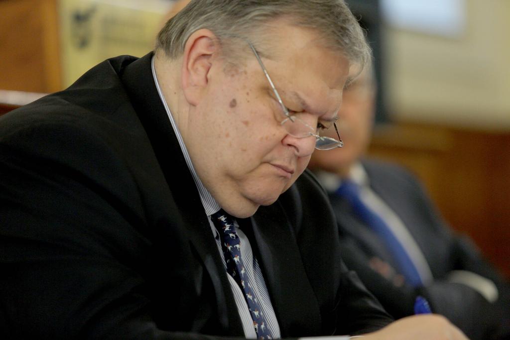 Βενιζέλος: Η ΠΓΔΜ έχει αναλάβει δεσμεύσεις για τον αλυτρωτισμό