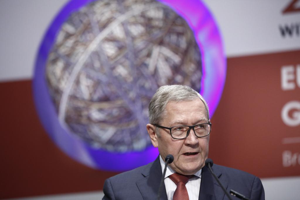 Αυστηρή επιτήρηση και μετά το μνημόνιο υπόσχεται ο Κλ. Ρέγκλινγκ