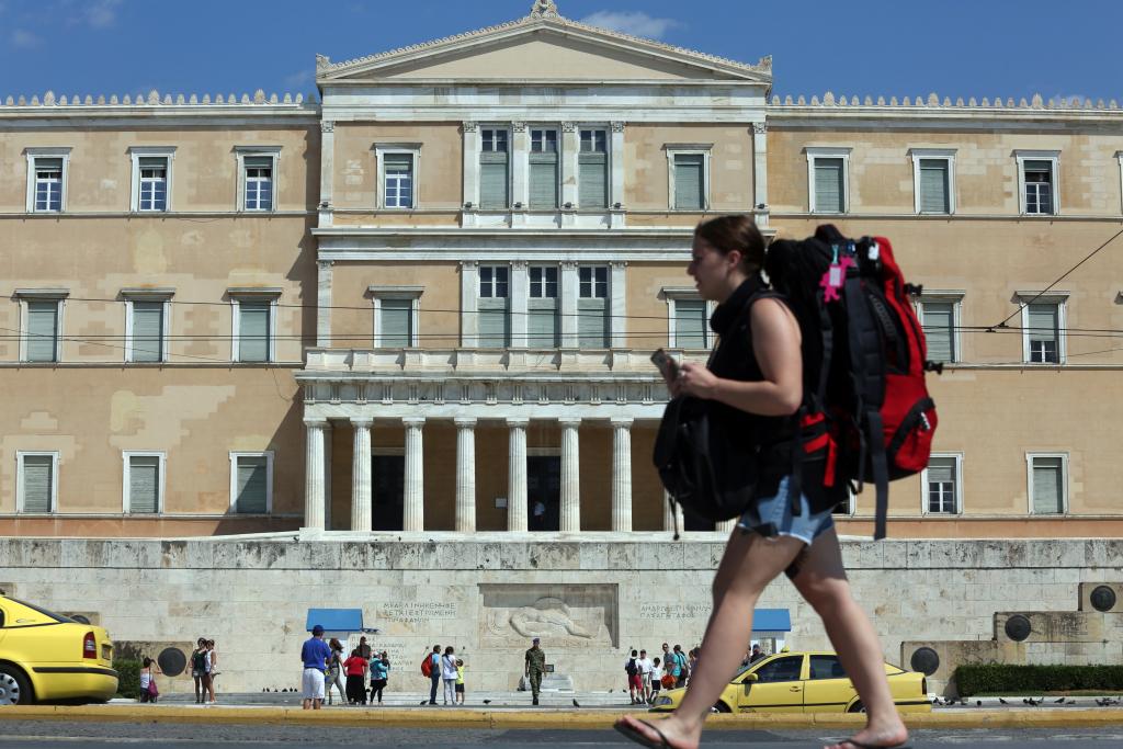 Σχεδόν 26 εκατ. οι τουρίστες στην Ελλάδα το 2017