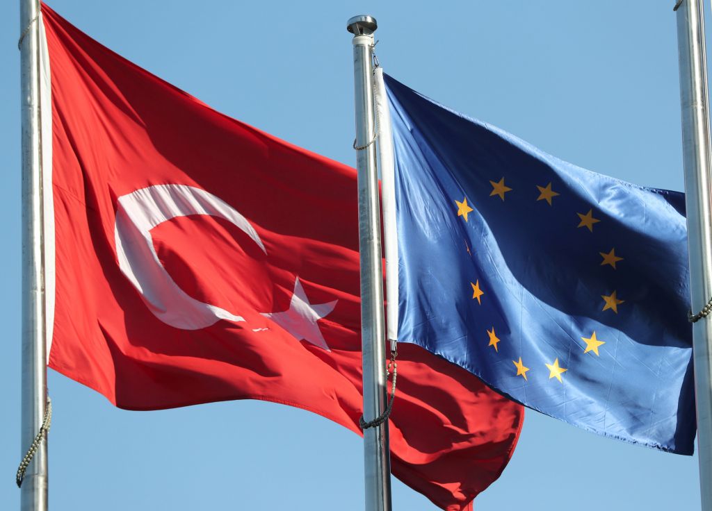 Συνάντηση κορυφής ΕΕ – Τουρκίας για τα «κοινά συμφέροντα»