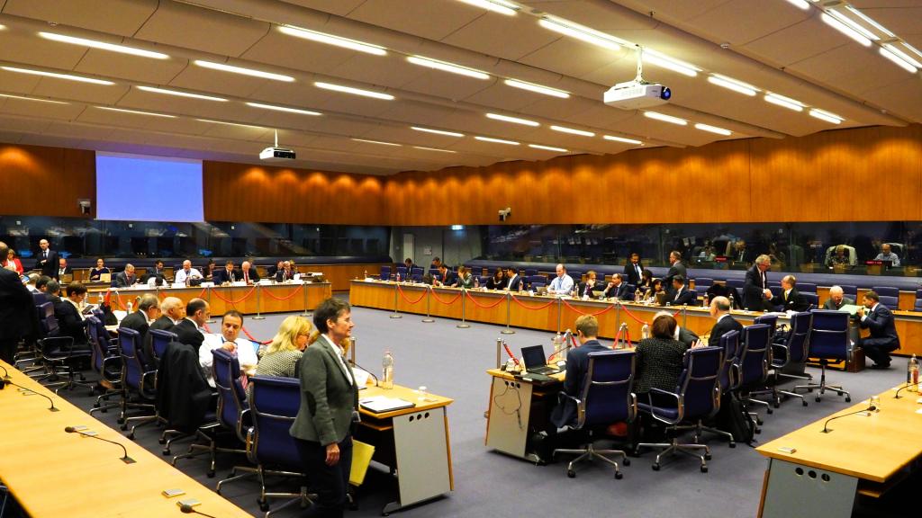 Bloomberg: Η επόμενη μέρα μετά την αποχώρηση Βίζερ