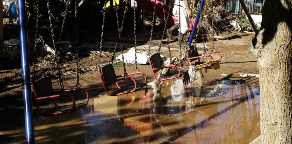 Δήμαρχος Μάνδρας: Το κράτος δεν έχει δώσει ακόμα τα επιδόματα