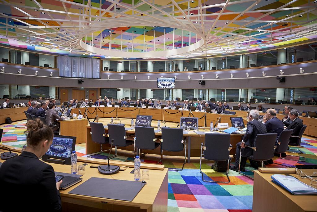 Eurogroup: Η Ελλάδα θα πάρει τα εύσημα αλλά όχι τη δόση