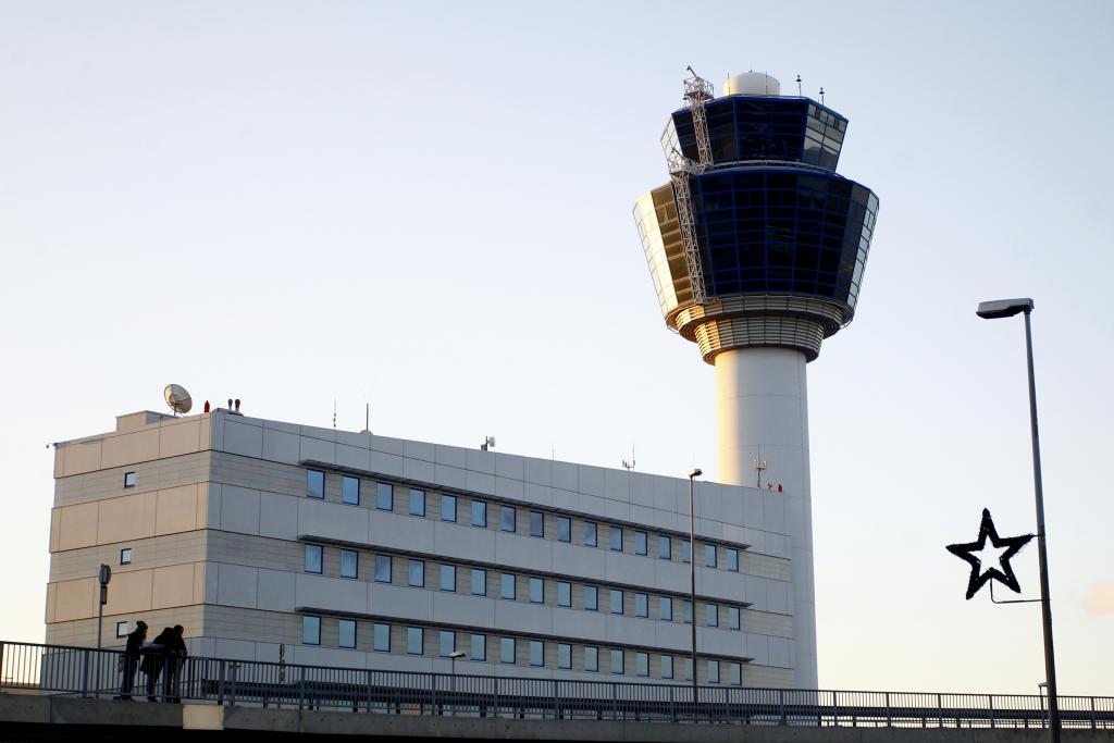 Στάση εργασίας από τους ελεγκτές εναέριας κυκλοφορίας στις 15/1