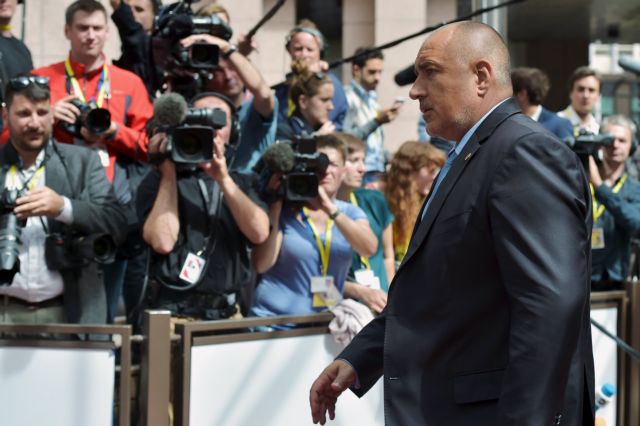 Ο Μπάτμαν, η προεδρία και μια πρόταση μομφής