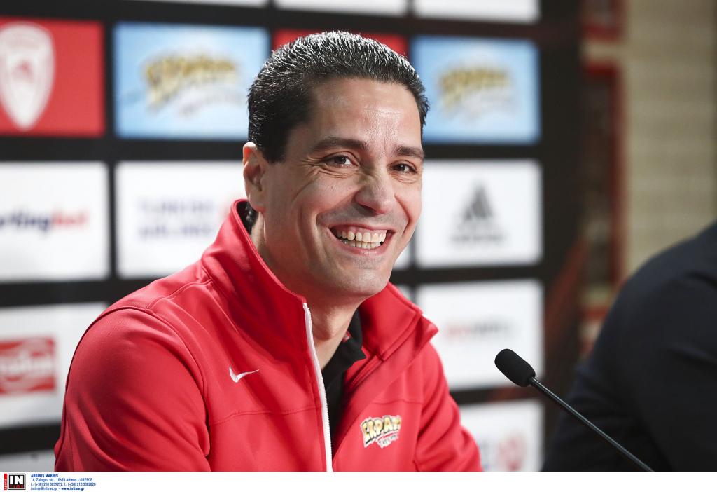 Σφαιρόπουλος: «Τώρα έχει πιο πολλές λύσεις η Αρμάνι»