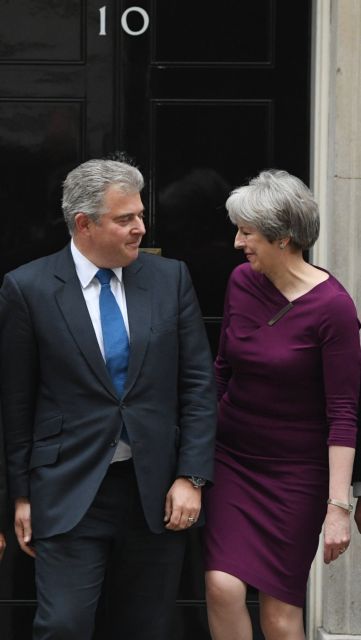 Ανασχηματισμός χωρίς εκπλήξεις