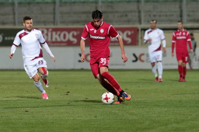 Πρόκριση η Λάρισα, ρεκόρ ο Μελιόπουλος