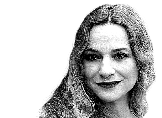 «Δεν μπαίνω σε “ντουλαπάκια” όταν γράφω μουσική»