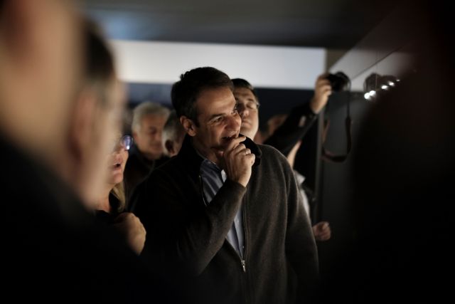 Περιχαρακώνοντας το δεξιό μέτωπο