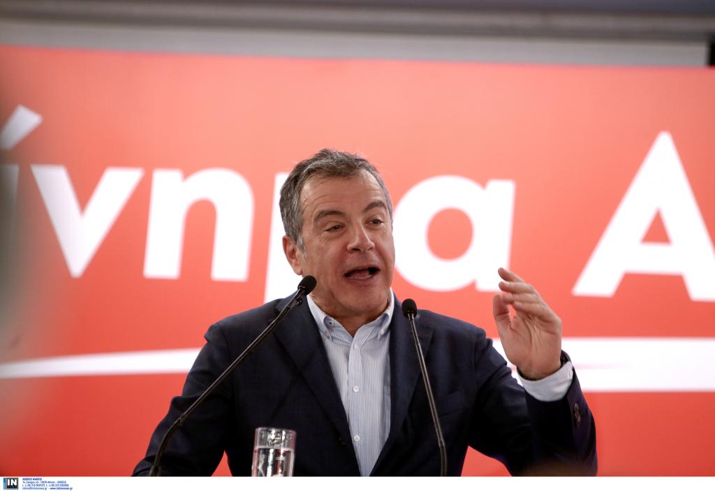 Θεοδωράκης: Είναι αναγκαίο για τη χώρα ένα Κοινωνικό Συμβόλαιο