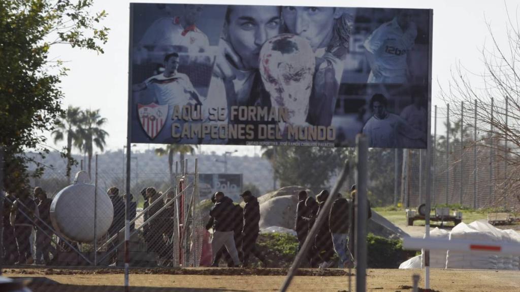 Οπαδοί της Σεβίλης ζήτησαν εξηγήσεις για τις ήττες