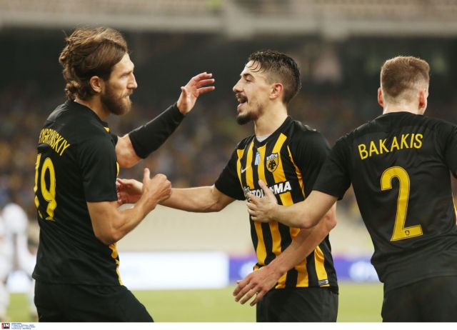 Σε πρώτο πλάνο Τσιγκρίνσκι και Σιμόες