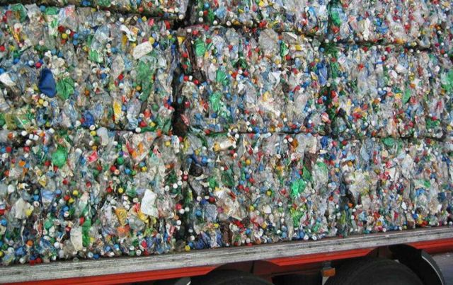 ΕΕ: Σχέδιο για μείωση των πλαστικών έως το 2030
