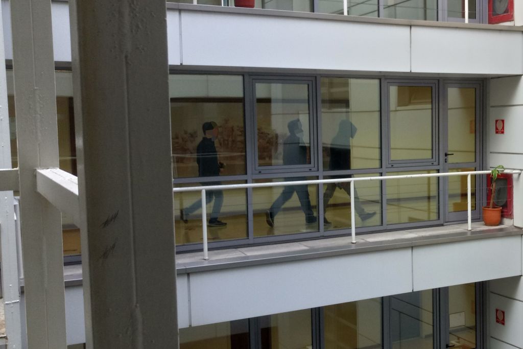 Εισβολή του Ρουβίκωνα στο γραφείο του Τσακαλώτου