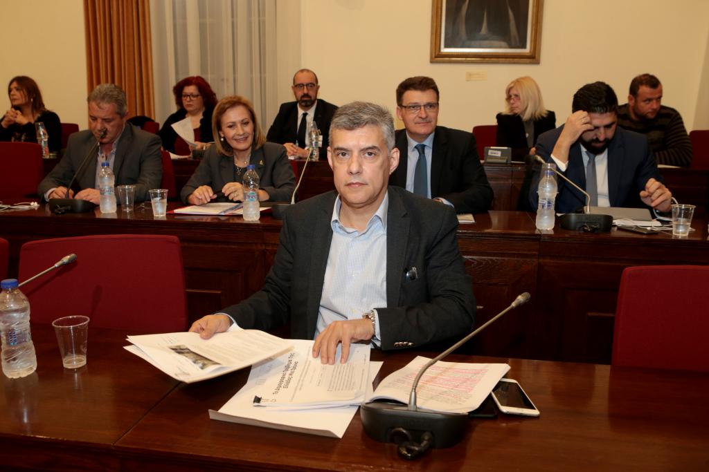 Αγοραστός: Λανθασμένη η περικοπή επιδομάτων στους τρίτεκνους