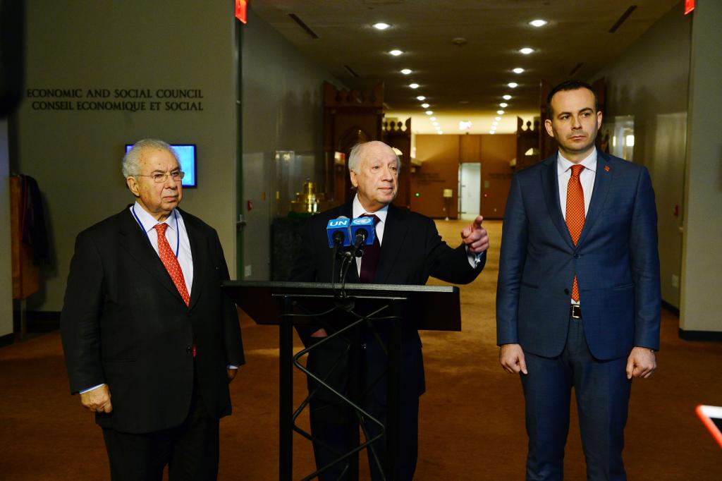 H «Μακεδονία» είναι η βάση του κοκτέιλ