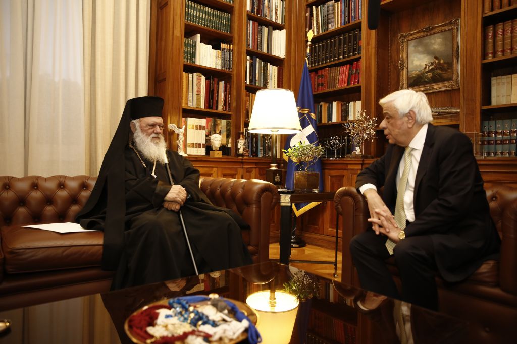 Εξήρε τη στάση της Εκκλησίας στα εθνικά θέματα ο Παυλόπουλος