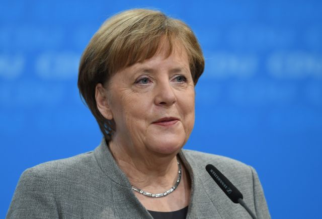 Η Μέρκελ χαιρετίζει την απόφαση του SPD για έναρξη διαπραγματεύσεων