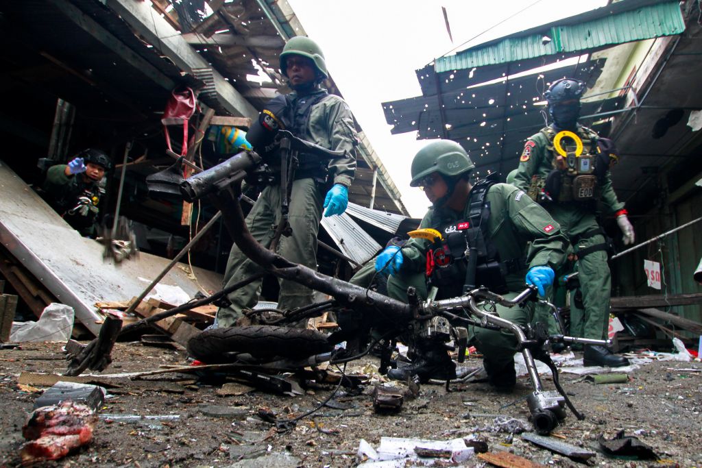 Ταϊλάνδη: Τρεις νεκροί σε έκρηξη βόμβας σε αγορά