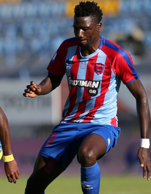 Σπάει τον κανόνα των γκολκίπερ