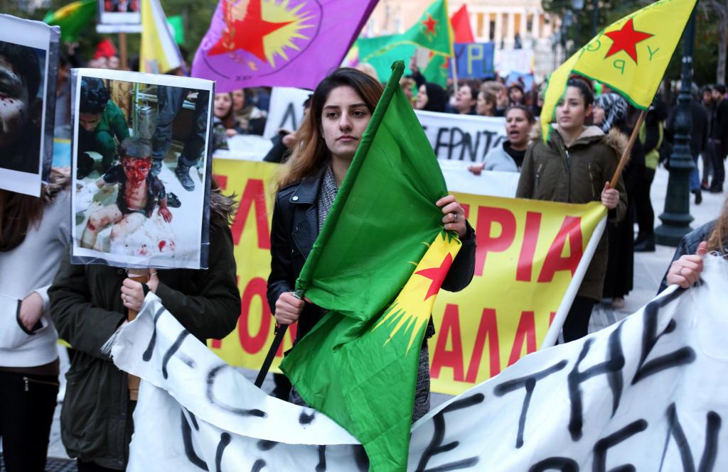 Κούρδοι διαδήλωσαν ενάντια στην τουρκική επιχείρηση στη Συρία