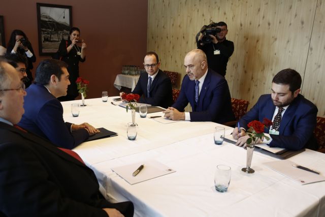 Αναθέρμανση σχέσεων στο παγωμένο Νταβός | tanea.gr Αναθέρμανση σχέσεων στο παγωμένο Νταβός | tanea.gr