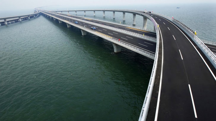 Ολοκληρώθηκαν τα λιμενικά έργα της μεγαλύτερης θαλάσσιας γέφυρας