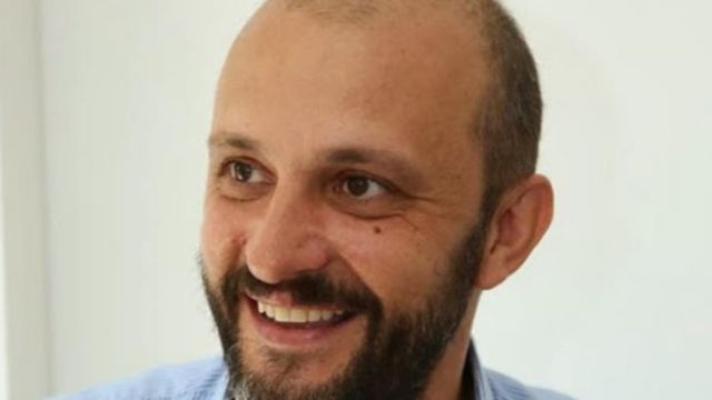 Πέθανε ξαφνικά στα 48 του χρόνια ο δημοσιογράφος Νίκος Τσίτσας
