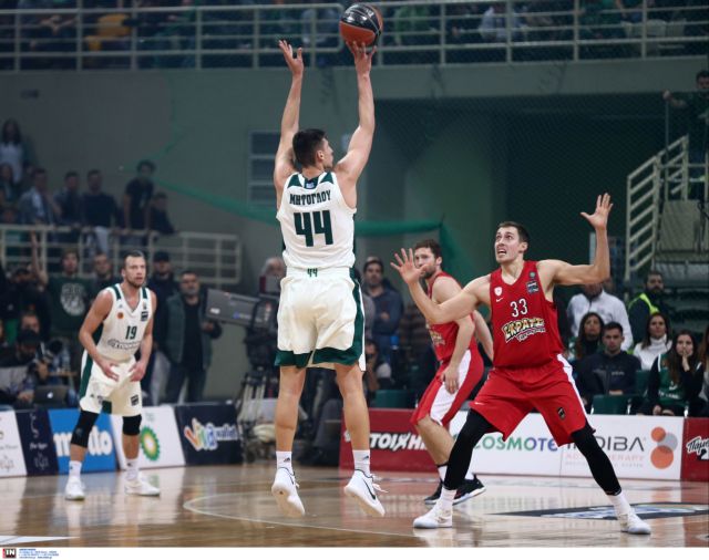 Το… ταράκουλο του μπαμπά του!