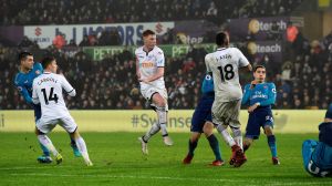 Νίκη της Σουόνσι επί της Αρσεναλ, εύκολα η Λίβερπουλ