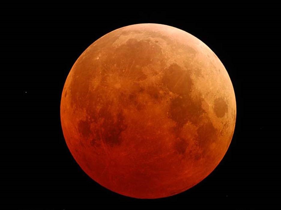 Σούπερ – Σελήνη με ολική έκλειψη και πλησίασμα στη Γη